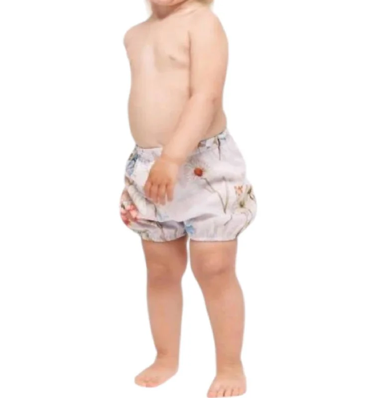 Casual Men's Patterned Bermuda ShortsFlower Short In Light Blue Flower