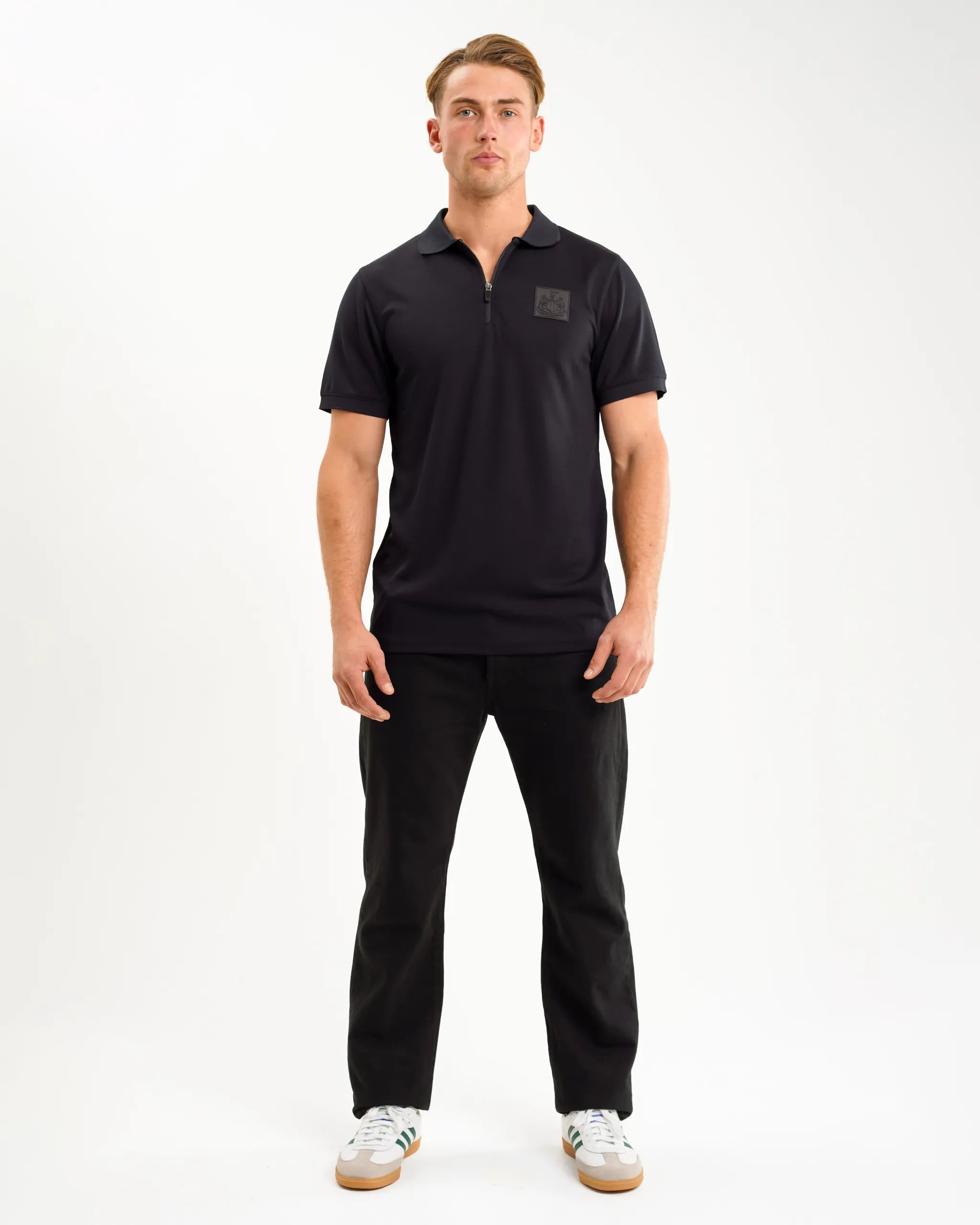 Men's Shirts with Embellished HemlinesNewcastle United Men's Black Tech Zip Polo Shirt