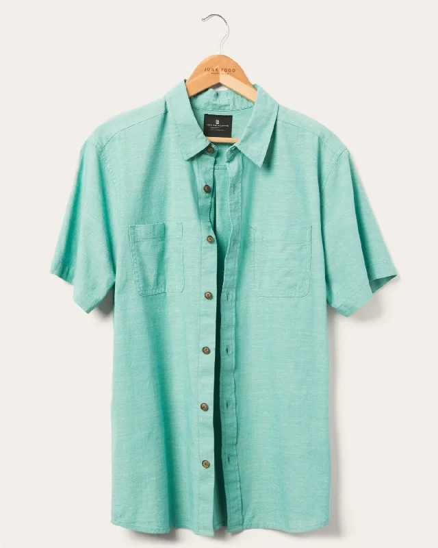 Men's Graphic Print T-Shirts for a Statement LookMen's Hughes Short Sleeve Woven Shirt Men's Graphic Print T-Shirts for a Statement LookMen's Hughes Short Sleeve Woven Shirt