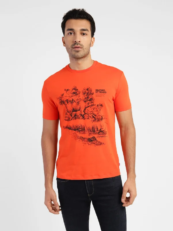 Men's Shirts with Raw-Edge HemlinesMen's Graphic Slim Fit T-shirt