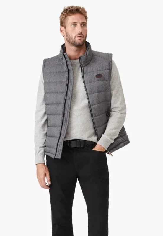 Men's Coats for BikingR.M. Williams Mens Patterson Creek Vest