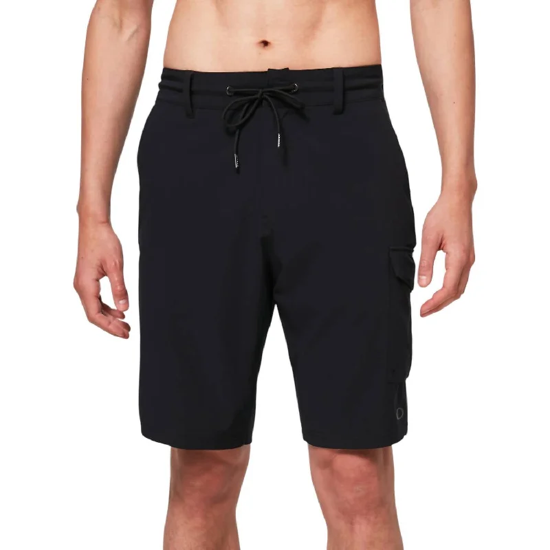 Versatile Men's Casual and Dress ShortsMen's Cruiser Cargo 21 Rc Hybrid Shorts In Blackout Versatile Men's Casual and Dress ShortsMen's Cruiser Cargo 21 Rc Hybrid Shorts In Blackout