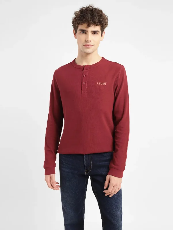 Men's Shirts with Asymmetrical HemlinesMen's Solid Slim Fit T-shirt
