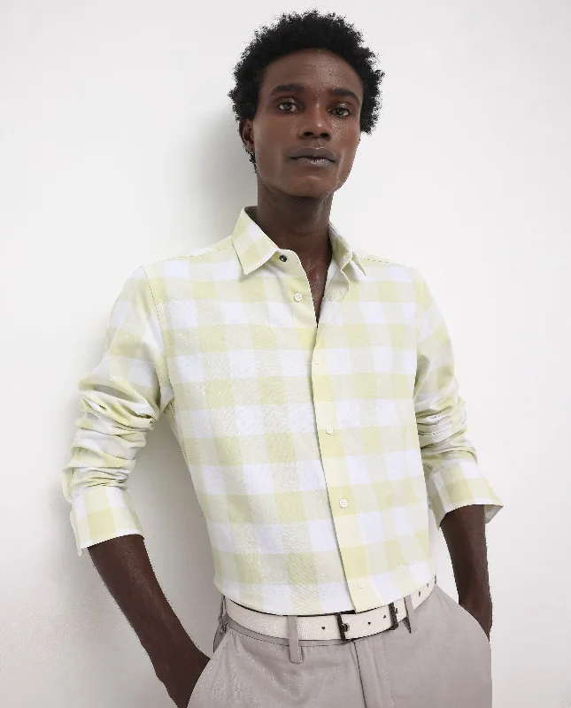 Men's Color-Blocking Shirts for a Statement LookRare Rabbit Men's Tinker Light Green Cotton Fabric Full Sleeve Regular Fit Gingham Checks Shirt Men's Color-Blocking Shirts for a Statement LookRare Rabbit Men's Tinker Light Green Cotton Fabric Full Sleeve Regular Fit Gingham Checks Shirt