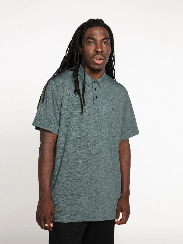 Men's Shirts with Raw-Edge HemlinesHazard Pro Short Sleeve Polo - Fern