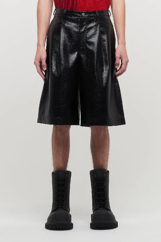 Men's Coats for SnowshoeingLu'u Dan Unisex Faux Leather Boxy Shorts In Black