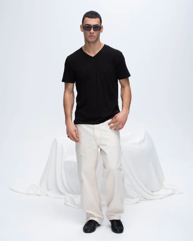 Men's Shirts with Adjustable HemlinesSlub Jersey V-Neck Tee - Black