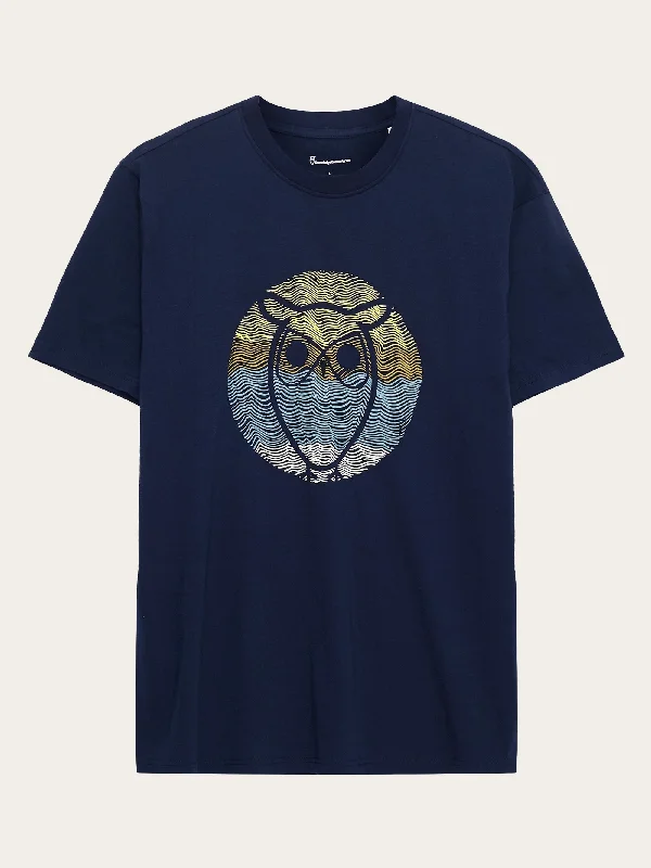 Men's Shirts with Appliquéd SleevesRegular circled owl printed t-shirt - GOTS/Vegan - Night Sky Men's Shirts with Appliquéd SleevesRegular circled owl printed t-shirt - GOTS/Vegan - Night Sky