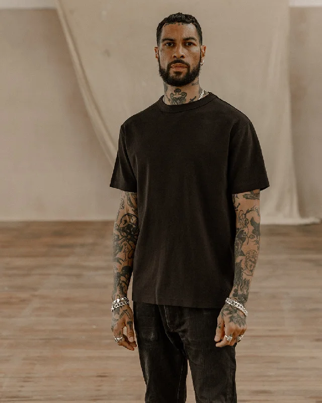 Lightweight Men's Linen ShirtsCrafted Heavyweight T-Shirt - Washed Black