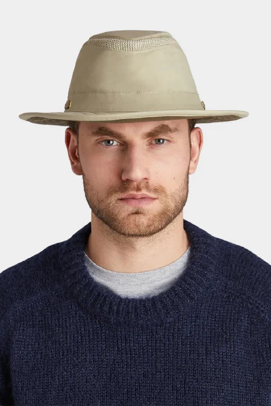 Summer Straw HatsTilley LTM6 AIRFLO Hat