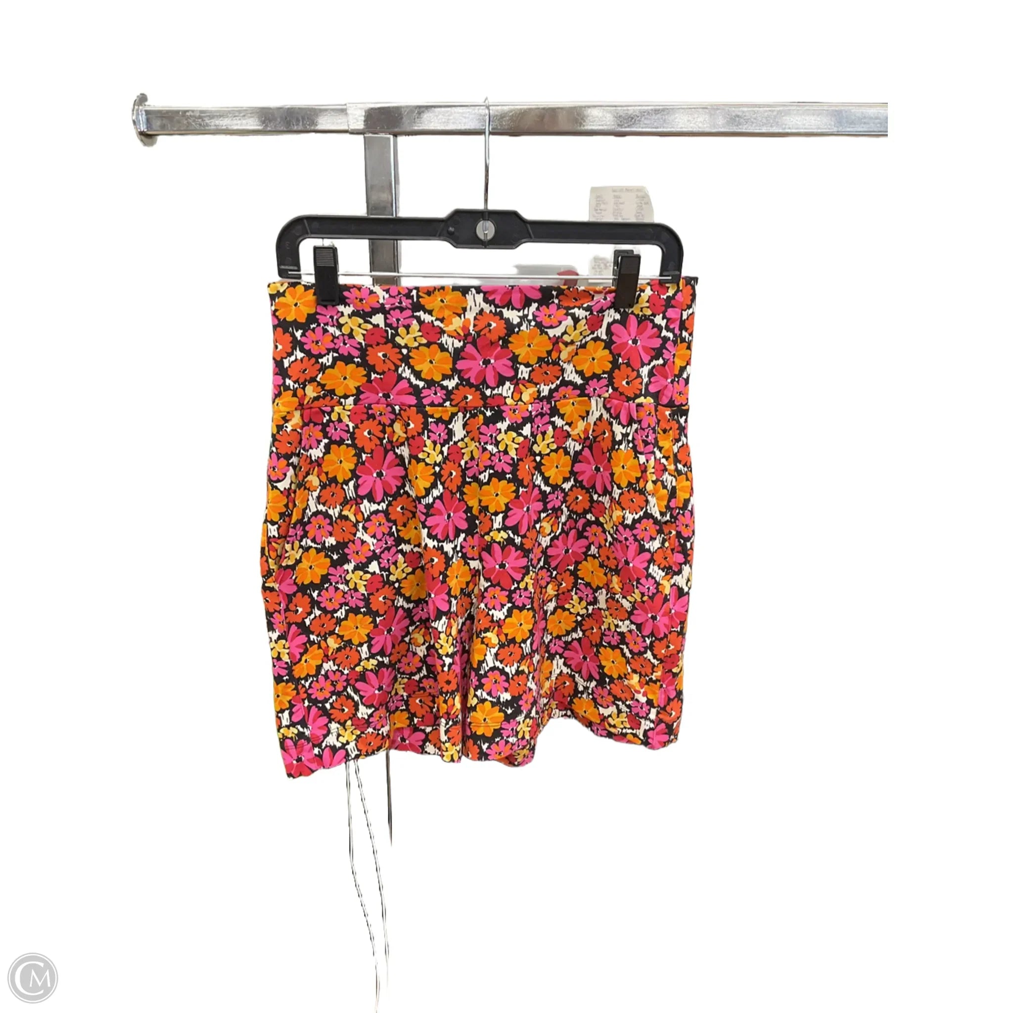 Outdoor Men's Adventure ShortsShorts By Cabi In Floral Print, Size: M