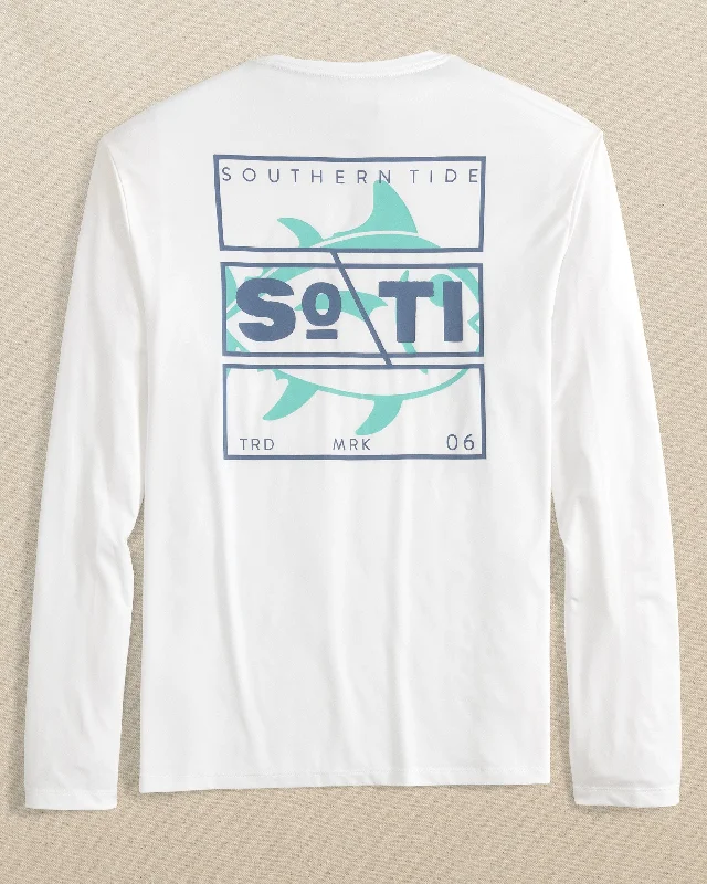 Elegant Men's Dress ShirtsSoTi Trademark Long Sleeve Performance T-Shirt
