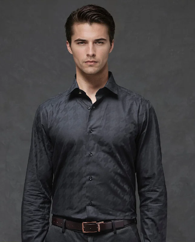 Stylish Men's Graphic T-ShirtsRare Rabbit Mens Hox Black Shirt Full Sleeve Regular Collar Regular Fit Tonal Houndstooth Print Shirt Stylish Men's Graphic T-ShirtsRare Rabbit Mens Hox Black Shirt Full Sleeve Regular Collar Regular Fit Tonal Houndstooth Print Shirt