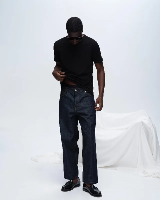 Versatile Men's Tank TopsClassic Jersey V-Neck Tee - Black