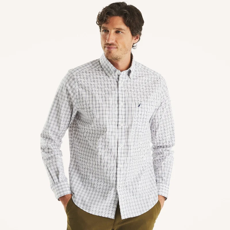 Men's Scoop Neck T-Shirts for a Relaxed FeelNautica Mens Wrinkle-Resistant Plaid Wear To Work Shirt Men's Scoop Neck T-Shirts for a Relaxed FeelNautica Mens Wrinkle-Resistant Plaid Wear To Work Shirt