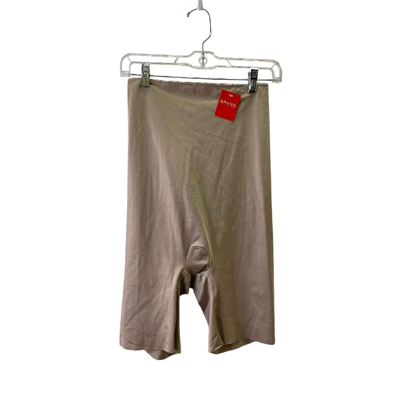 Chino-Inspired Men's Dress and Office ShortsShorts By Spanx In Beige, Size:Xl