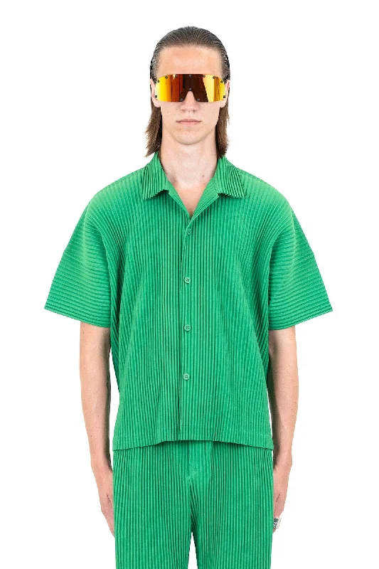 Lightweight Men's WindbreakersHomme Plissé Issey Miyake Camp Collar Shirt in Emerald Green