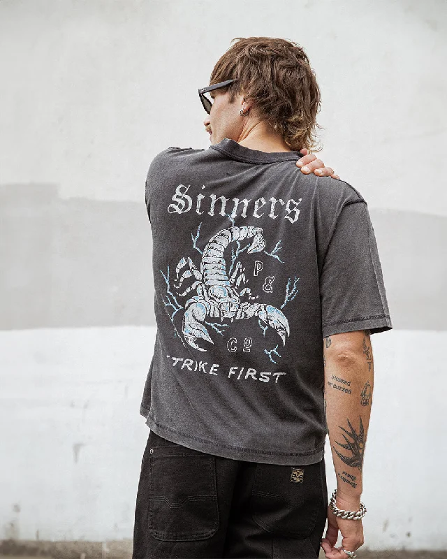 Men's Shirts with Abstract DesignsSinners Boxy T-Shirt - Acid Wash